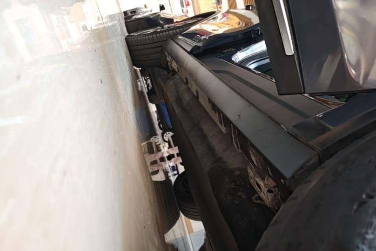 Used BYD Tang New Energy 2022 EV 635 km All-Wheel-Drive Flagship Model Right Side Sill