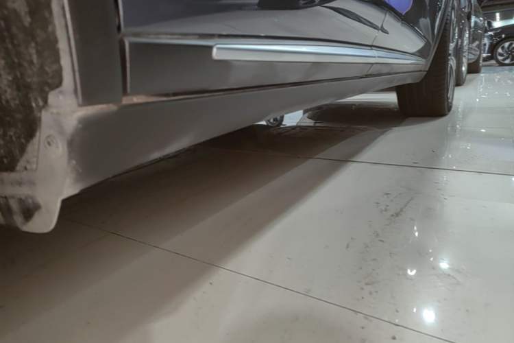 Used BYD Tang New Energy 2022 DM-p 215KM Four-Wheel Drive Flagship Model Right Side Sill