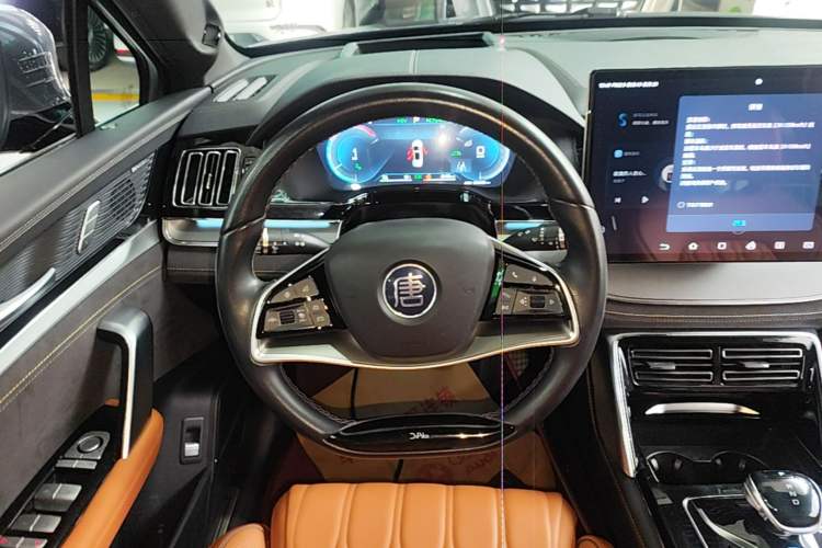 Used BYD Tang New Energy 2022 DM-i 252km Luxury Model Steering Wheel