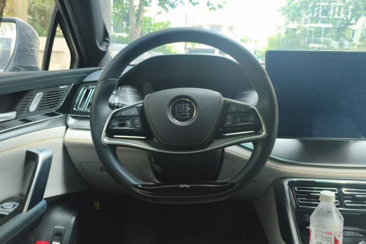 Used BYD Tang New Energy 2022 DM-p 215KM Four-Wheel Drive Flagship Model Steering Wheel