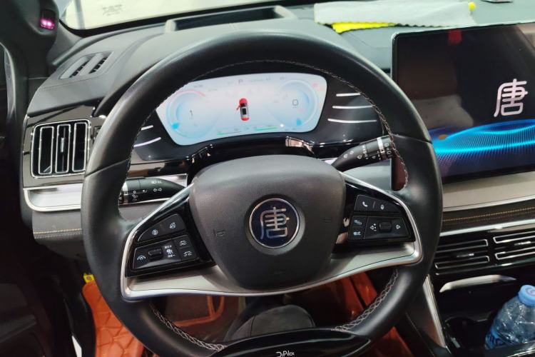 Used BYD Tang New Energy 2022 DM-p 215 km All-Wheel-Drive Deluxe Model Steering Wheel