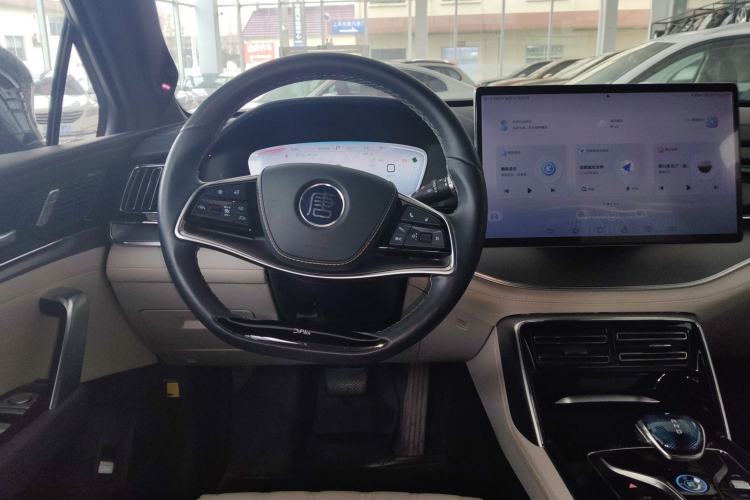 Used BYD Tang New Energy 2022 EV 600KM Luxury Model Steering Wheel