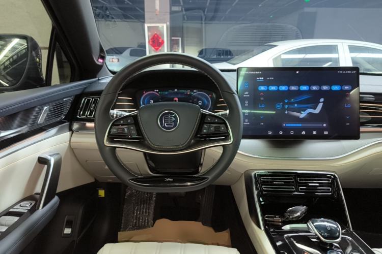 Used BYD Tang New Energy 2022 DM-p 215KM Four-Wheel Drive Flagship Model Steering Wheel