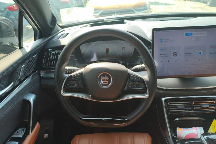 Used BYD Tang New Energy 2022 DM-p 215 km All-Wheel-Drive Deluxe Model Steering Wheel