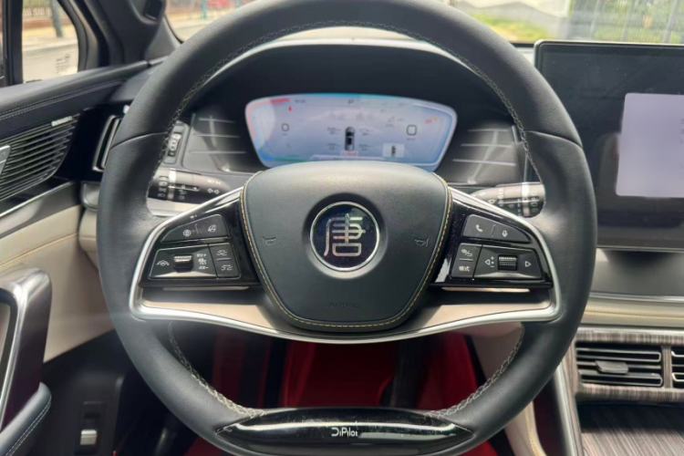 Used BYD Tang New Energy 2022 DM-p 215KM Four-Wheel Drive Flagship Model Steering Wheel