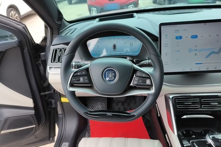 Used BYD Tang New Energy 2022 EV 730KM Luxury Model Steering Wheel