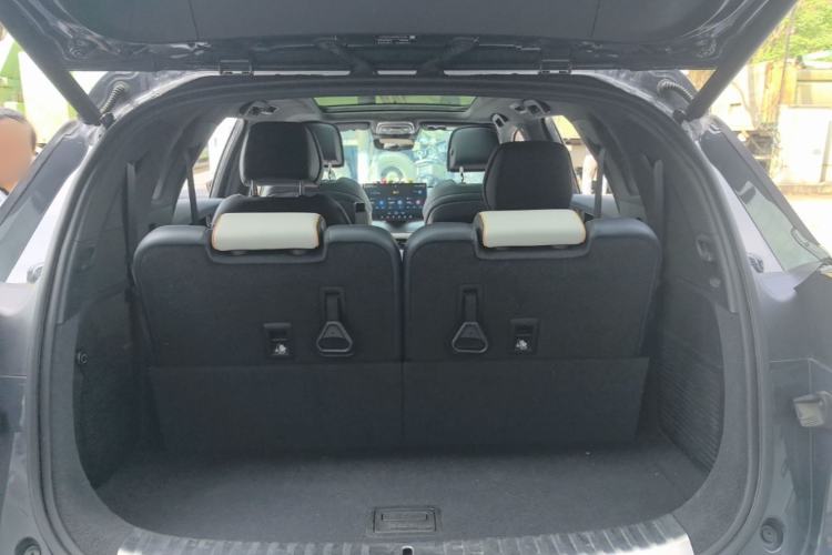 Used BYD Tang New Energy 2022 EV 635 km All-Wheel-Drive Flagship Model Trunk