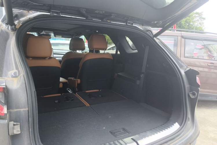 Used BYD Tang New Energy 2022 EV 635 km All-Wheel-Drive Flagship Model Trunk