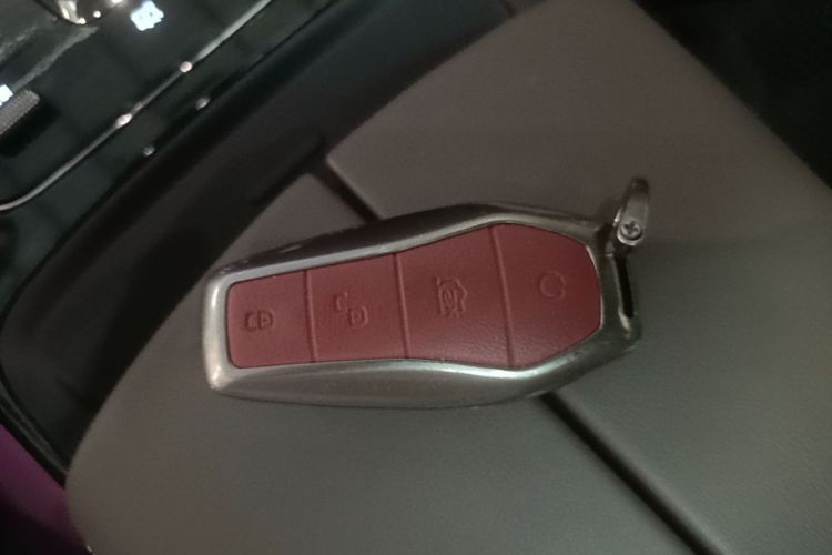Used BYD Tang New Energy 2022 EV 730KM Luxury Model Vehicle Key