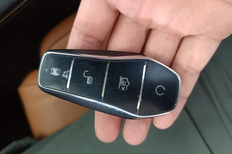 Used BYD Tang New Energy 2022 DM-p 215 km All-Wheel-Drive Deluxe Model Vehicle Key