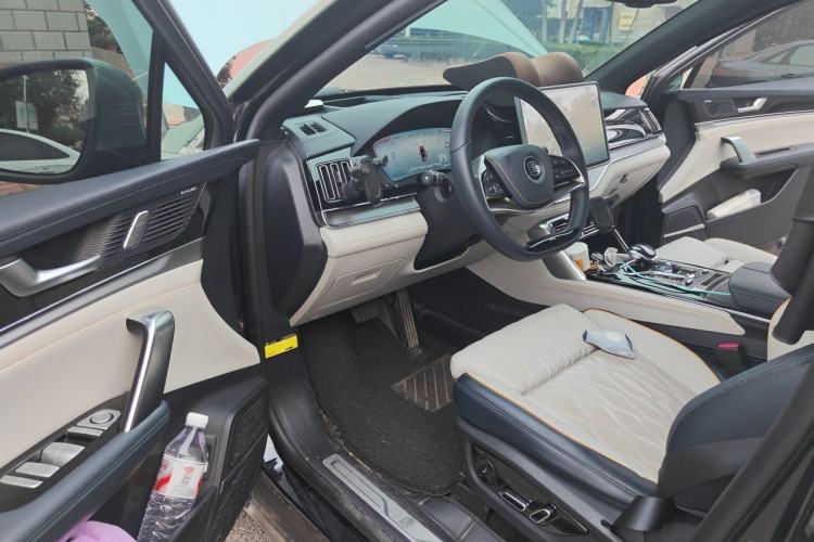 Used BYD Tang New Energy 2022 EV 730KM Luxury Model Driver Seat