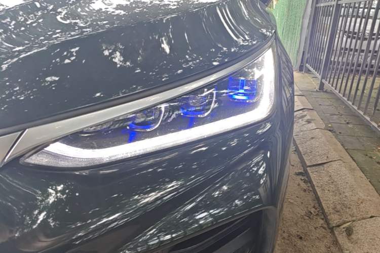 Used BYD Tang New Energy 2022 EV 635 km All-Wheel-Drive Flagship Model Left Front Headlight