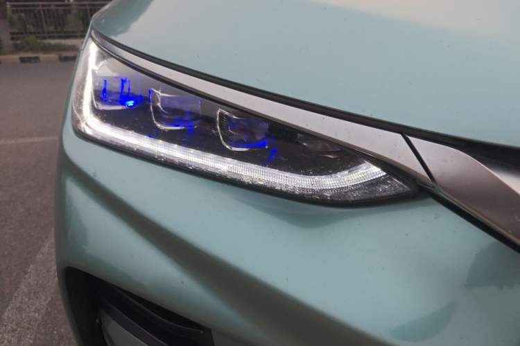 Used BYD Tang New Energy 2022 EV 730KM Luxury Model Right Front Headlight
