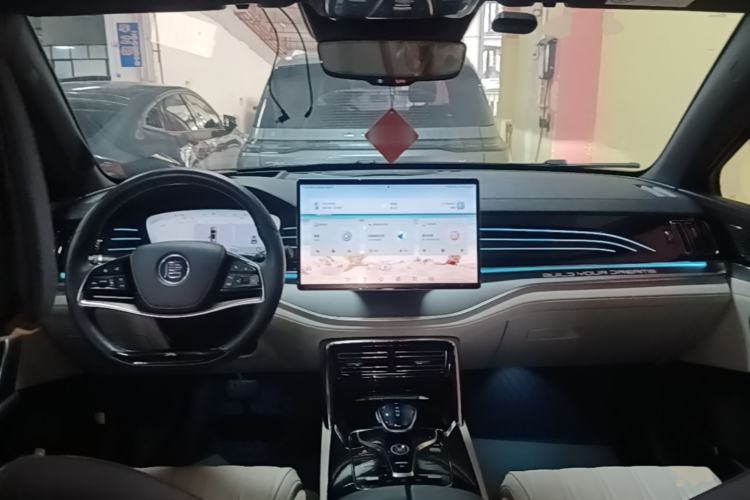 Used BYD Tang New Energy 2022 DM-p 215KM Four-Wheel Drive Flagship Model Center Console