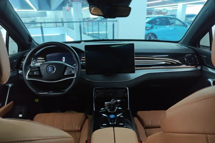 Used BYD Tang New Energy 2022 DM-p 215KM Four-Wheel Drive Flagship Model Center Console