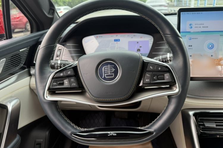 Used BYD Tang New Energy 2022 DM-p 215KM Four-Wheel Drive Flagship Model Interior 2