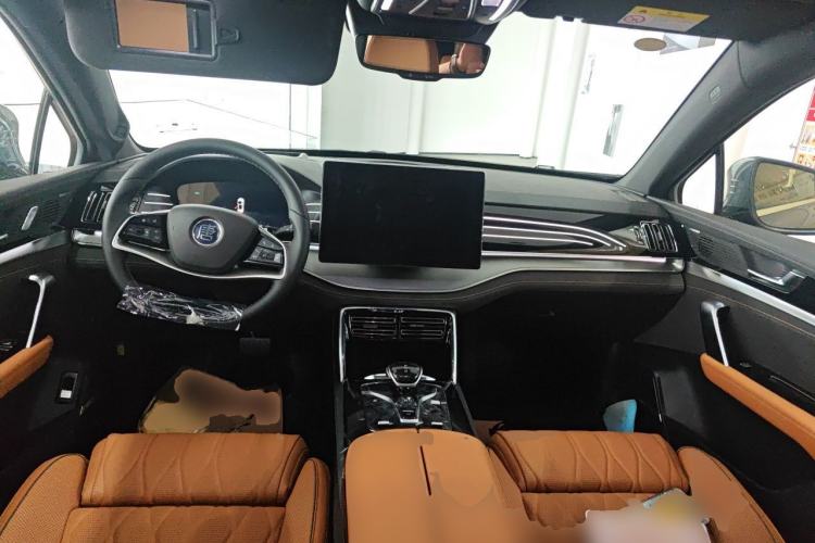 Used BYD Tang New Energy 2022 DM-p 215 km All-Wheel-Drive Deluxe Model Center Console