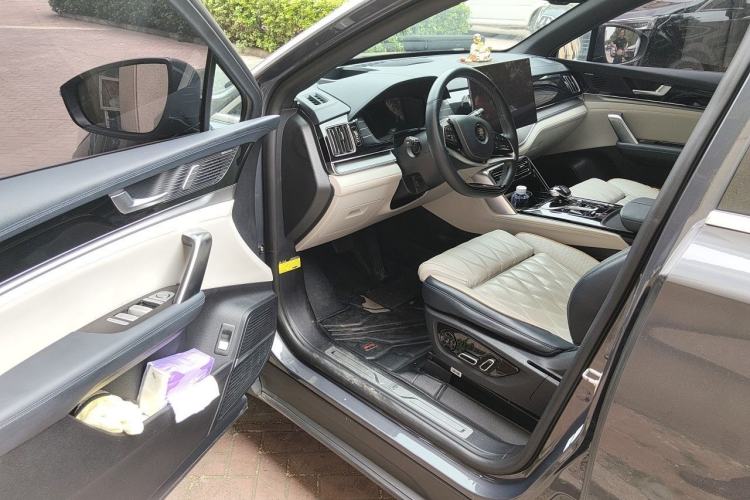 Used BYD Tang New Energy 2022 EV 635 km All-Wheel-Drive Flagship Model Driver Seat