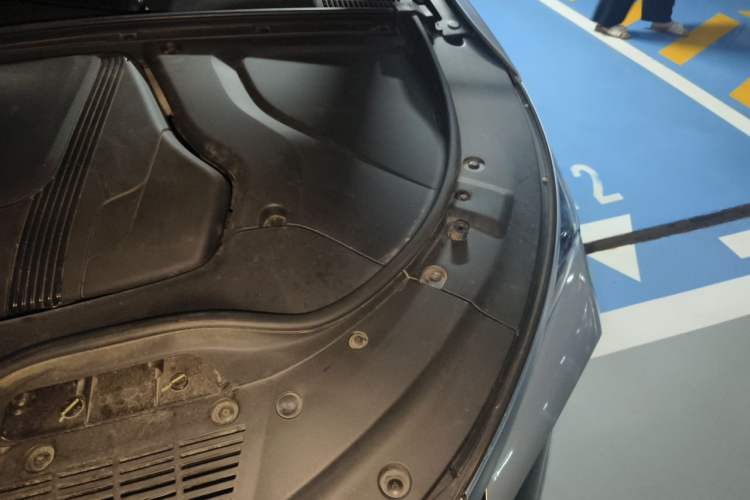Used BYD Tang New Energy 2022 DM-p 215KM Four-Wheel Drive Flagship Model Engine Bay Left