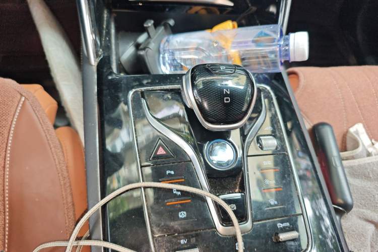 Used BYD Tang New Energy 2022 DM-i 252km Luxury Model Gear Lever
