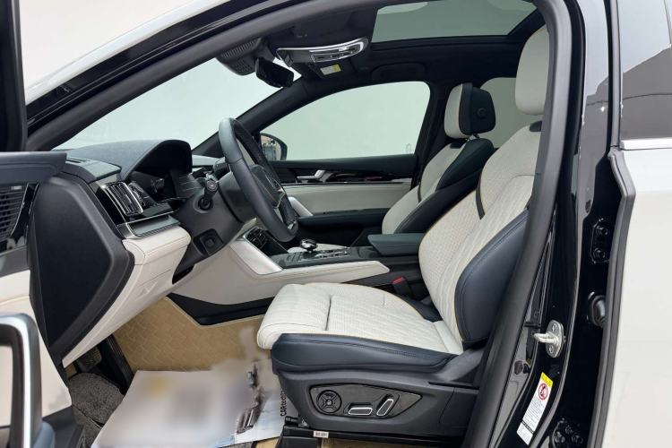 Used BYD Tang New Energy 2022 DM-p 215KM Four-Wheel Drive Flagship Model Interior 3