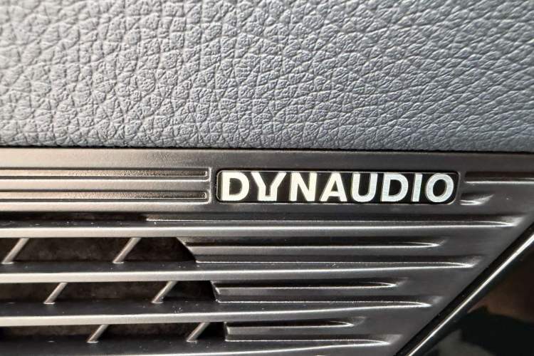 Used BYD Tang New Energy 2022 DM-p 215KM Four-Wheel Drive Flagship Model Interior 5