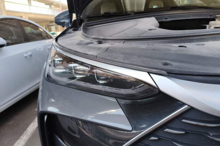 Used BYD Tang New Energy 2022 DM-p 215KM Four-Wheel Drive Flagship Model Right Front Headlight