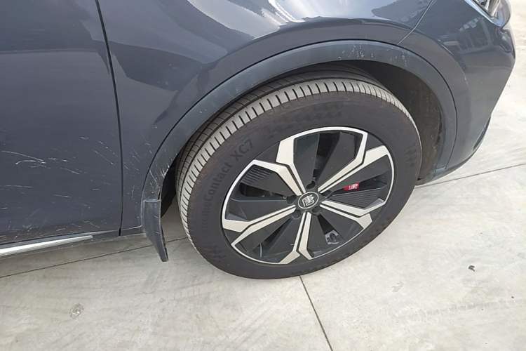 Used BYD Tang New Energy 2022 EV 730KM Luxury Model Right Front Wheel Hub