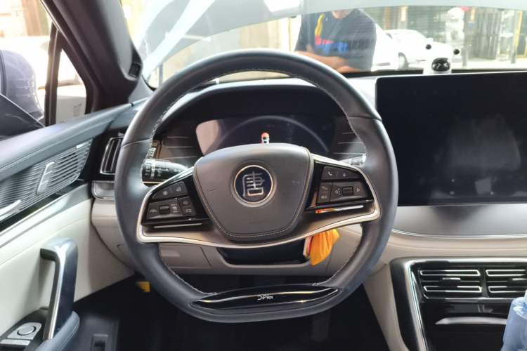Used BYD Tang New Energy 2022 DM-p 215KM Four-Wheel Drive Flagship Model Steering Wheel