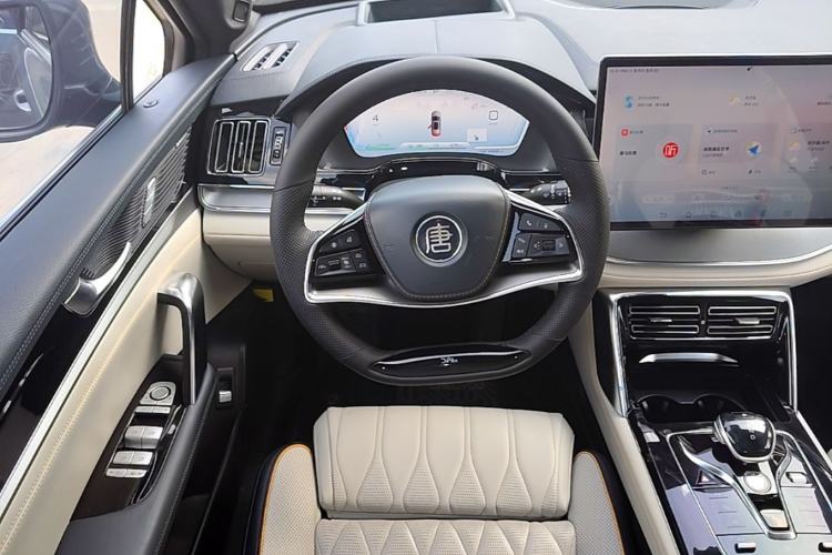 Used BYD Tang New Energy 2022 EV 730KM Luxury Model Steering Wheel