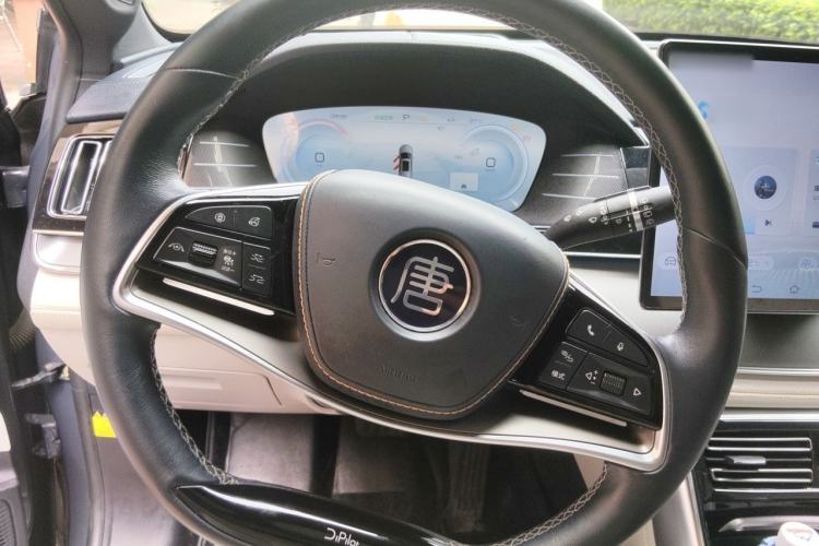 Used BYD Tang New Energy 2022 EV 635 km All-Wheel-Drive Flagship Model Steering Wheel