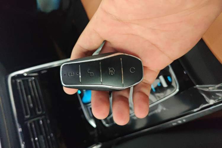 Used BYD Tang New Energy 2022 DM-p 215 km All-Wheel-Drive Deluxe Model Vehicle Key