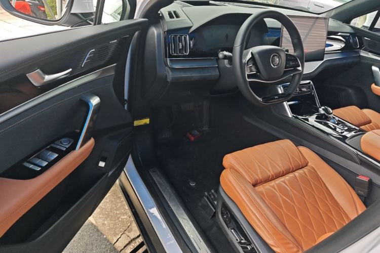Used BYD Tang New Energy 2022 EV 730KM Luxury Model Driver Seat