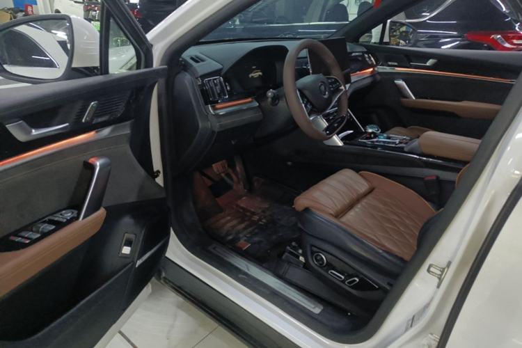 Used BYD Tang New Energy 2022 DM-i 252km Luxury Model Driver Seat