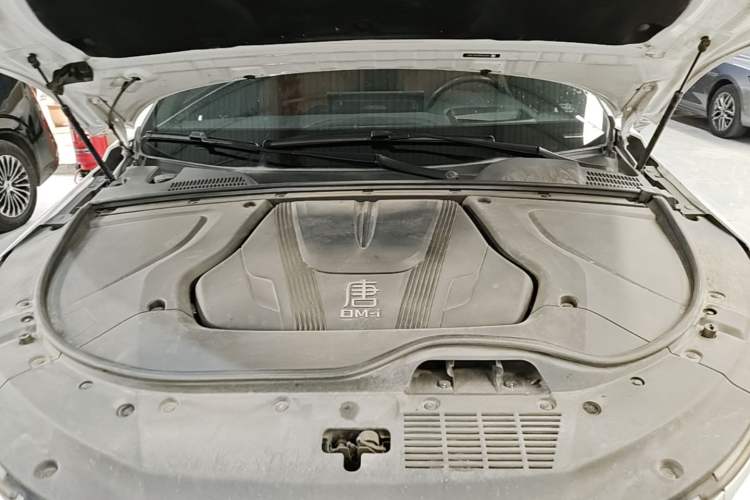 Used BYD Tang New Energy 2022 DM-i 252km Luxury Model Engine Bay