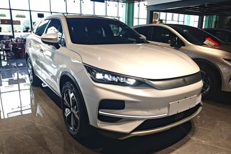 Used BYD Tang New Energy 2022 EV 730KM Luxury Model Exterior 1