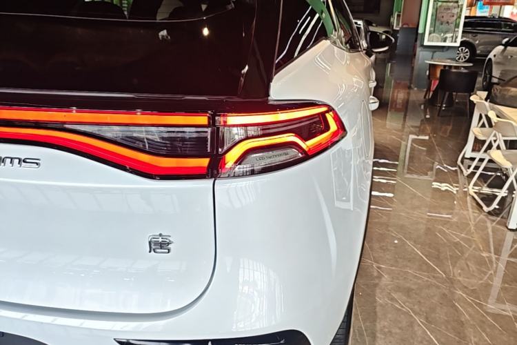 Used BYD Tang New Energy 2022 EV 730KM Luxury Model Exterior 3