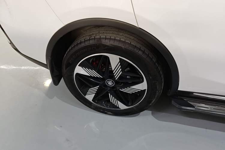 Used BYD Tang New Energy 2022 DM-i 252km Luxury Model Exterior 5
