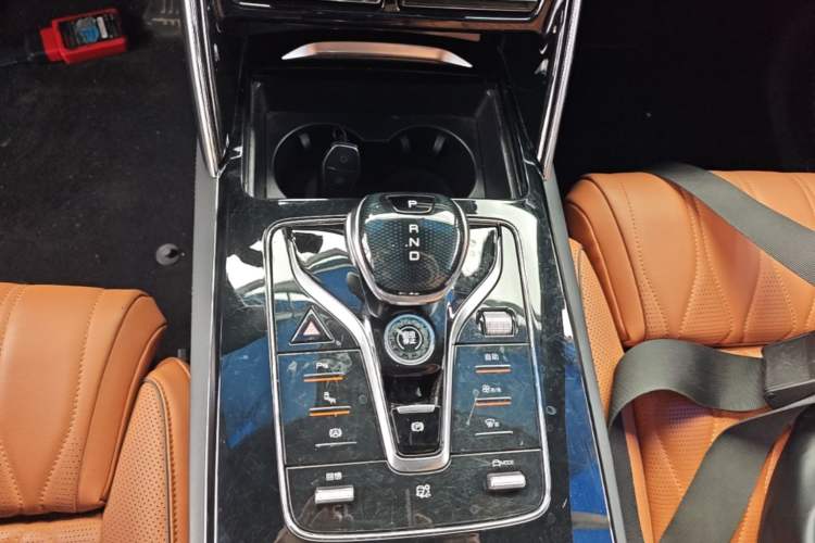 Used BYD Tang New Energy 2022 EV 730KM Luxury Model Gear Lever