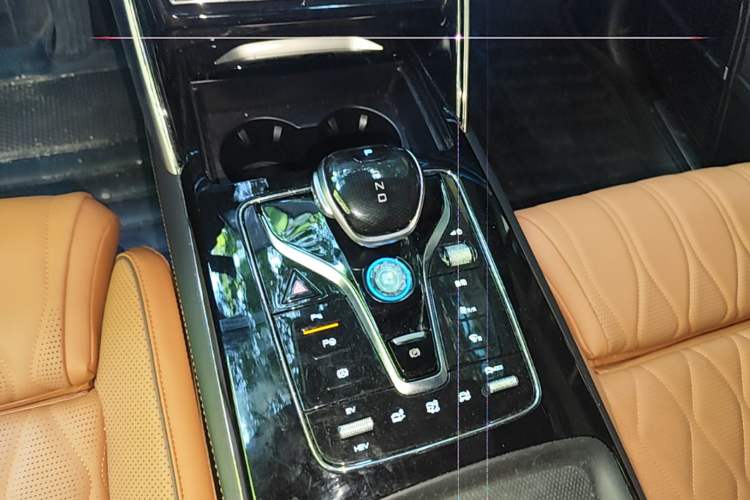 Used BYD Tang New Energy 2022 DM-p 215KM Four-Wheel Drive Flagship Model Gear Lever