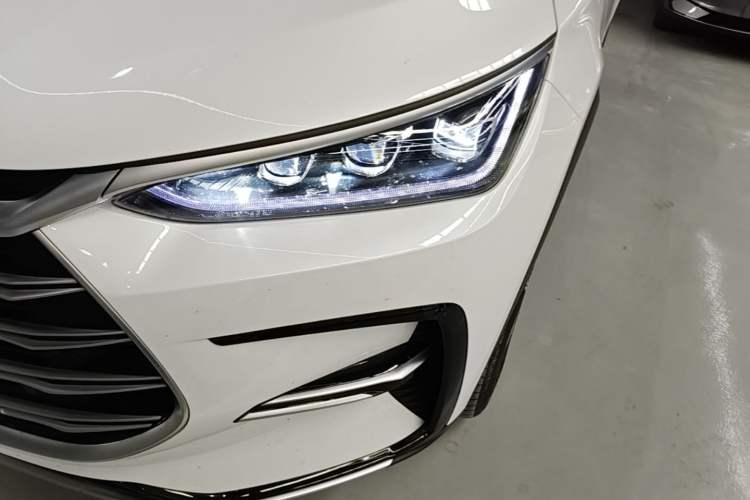 Used BYD Tang New Energy 2022 DM-i 252km Luxury Model Left Front Headlight