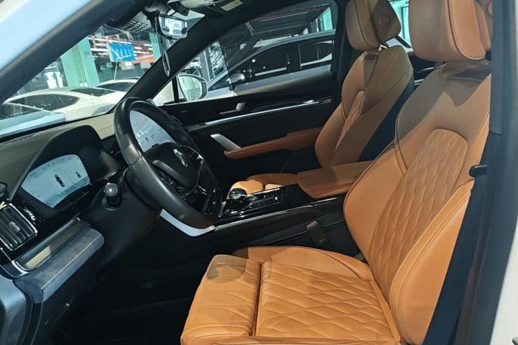 Used BYD Tang New Energy 2022 EV 730KM Luxury Model Left Front Seat