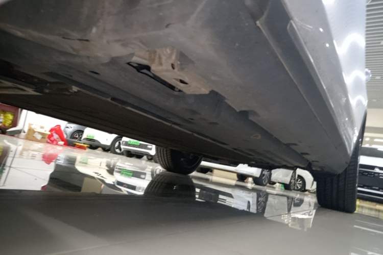 Used BYD Tang New Energy 2022 DM-p 215 km All-Wheel-Drive Deluxe Model Left Side Sill