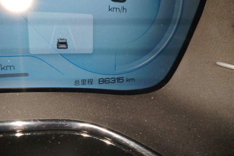 Used BYD Tang New Energy 2022 EV 635 km All-Wheel-Drive Flagship Model Odometer Close Up