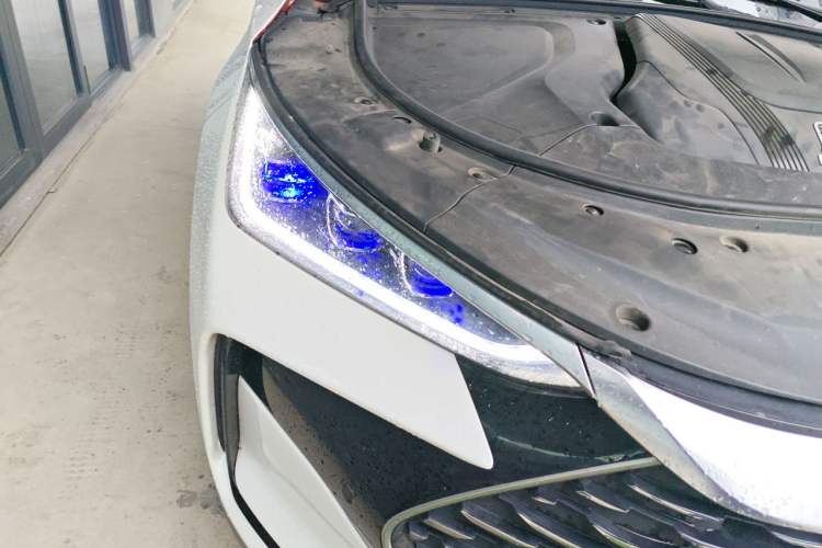 Used BYD Tang New Energy 2022 DM-p 215KM Four-Wheel Drive Flagship Model Right Front Headlight