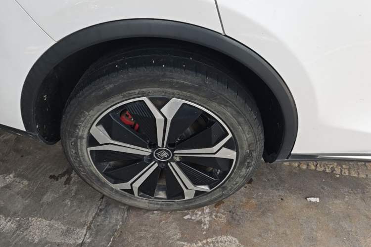 Used BYD Tang New Energy 2022 EV 730KM Luxury Model Right Rear Wheel Hub