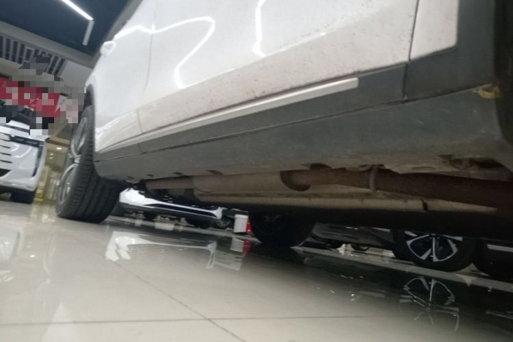 Used BYD Tang New Energy 2022 DM-p 215 km All-Wheel-Drive Deluxe Model Right Side Sill