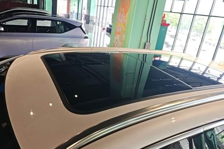 Used BYD Tang New Energy 2022 EV 730KM Luxury Model Roof