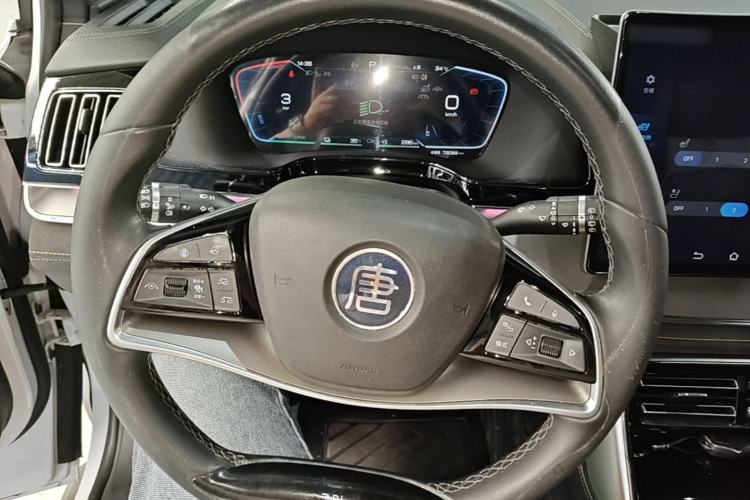 Used BYD Tang New Energy 2022 DM-i 252km Luxury Model Steering Wheel