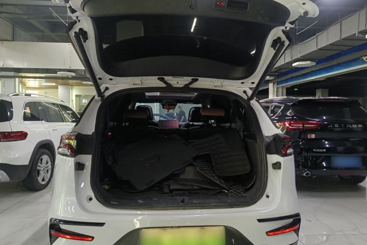 Used BYD Tang New Energy 2022 DM-i 252km Luxury Model Trunk